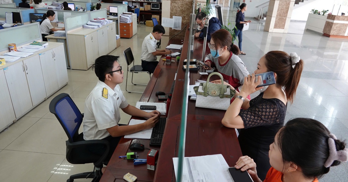 Cục Thuế yêu cầu báo cáo doanh nghiệp dùng hai sổ sách kế toán