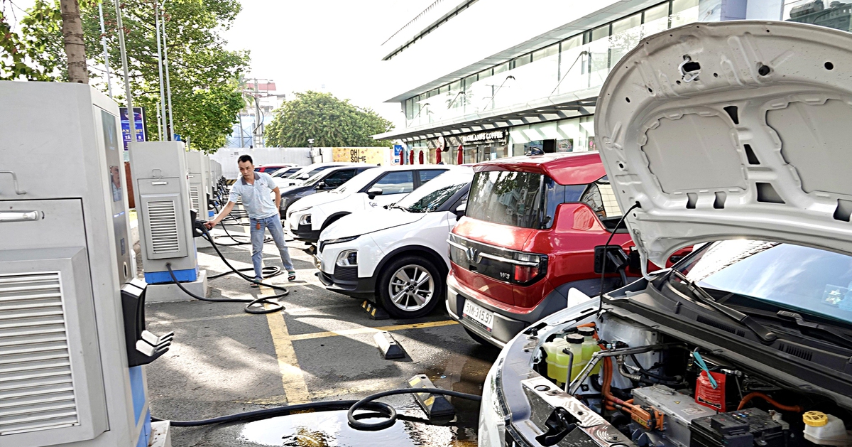 Thúc đẩy phát triển hạ tầng trạm sạc xe điện tại các khu chung cư