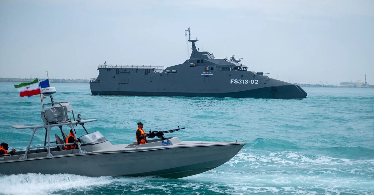 Mỹ tính lập liên minh 'giải cứu' eo Hormuz, Iran cảnh báo đáp trả