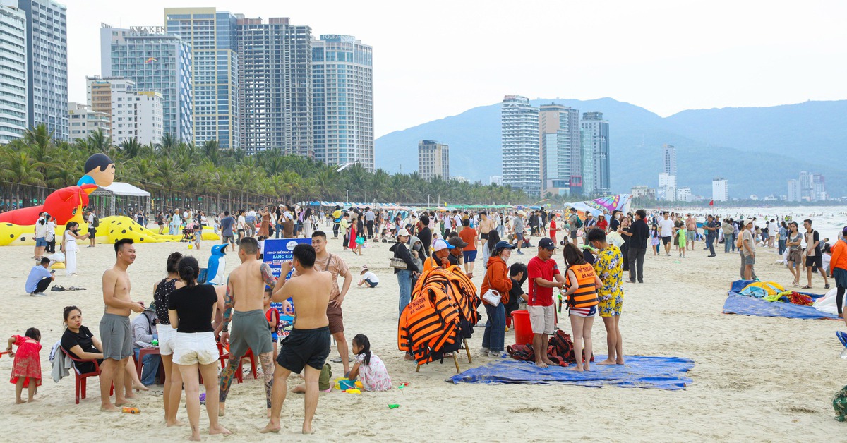 Nghỉ lễ dài ngày, đừng biến chuyến đi chơi vui vẻ thành những cuộc 'chạy show'