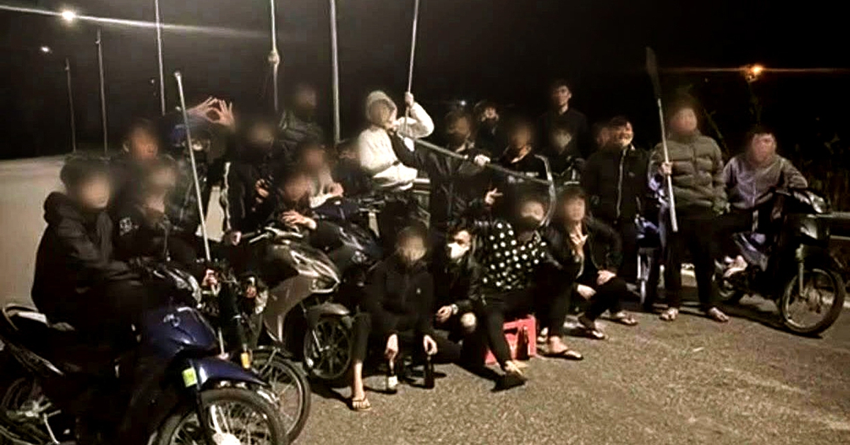 'Câu view bất chấp' kiếm tiền từ quà tặng ảo