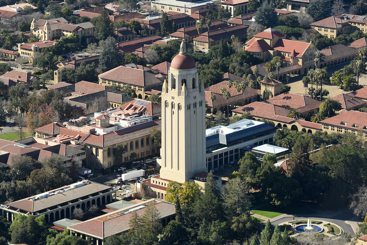 Mỹ điều tra Đại học Stanford và nhiều trường y về phân biệt chủng tộc trong tuyển sinh