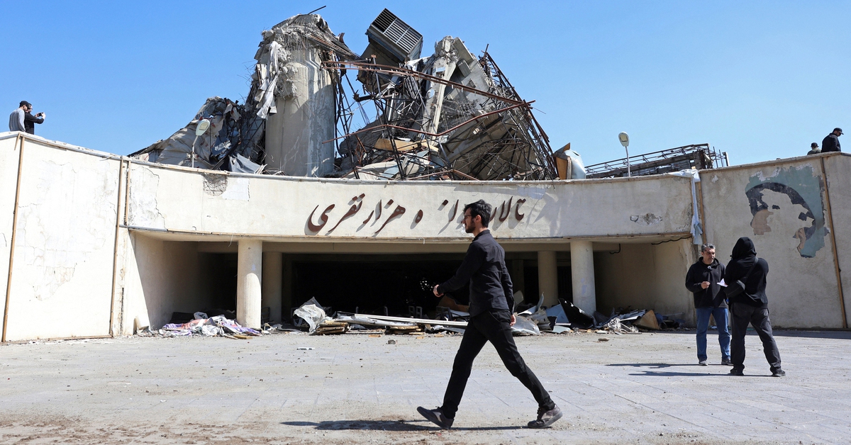 Tin tức thế giới 5-4: Iran đáp trả 'mở địa ngục'; Pháp chuẩn bị cho kinh tế chiến tranh, tăng vũ khí