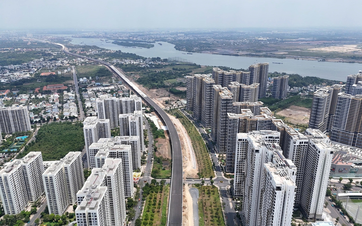 Tăng trưởng hai con số: Cần tái cấu trúc siêu đô thị TP.HCM