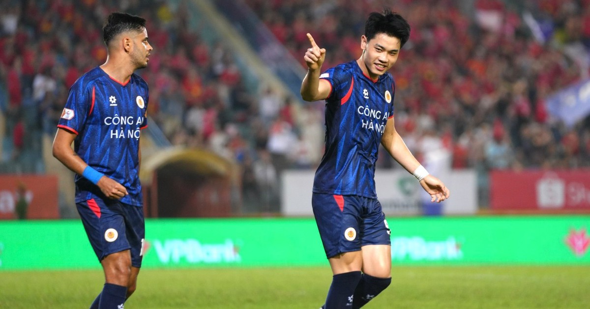 Video: Hai bàn thắng đầu tiên của Đình Bắc tại V.League 2025-2026