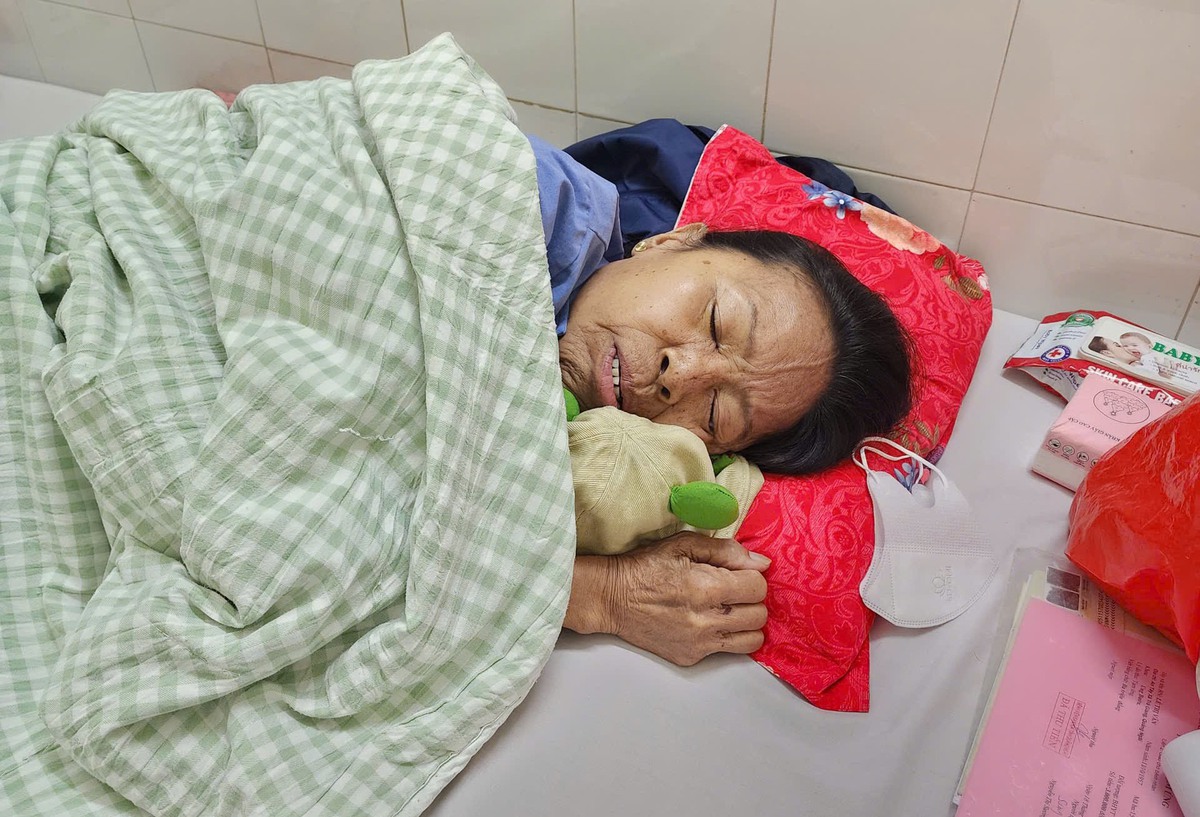 Những kỷ vật thân thương còn lại - Kỳ 4: Những lá thư yêu thương đẫm nước mắt má tôi