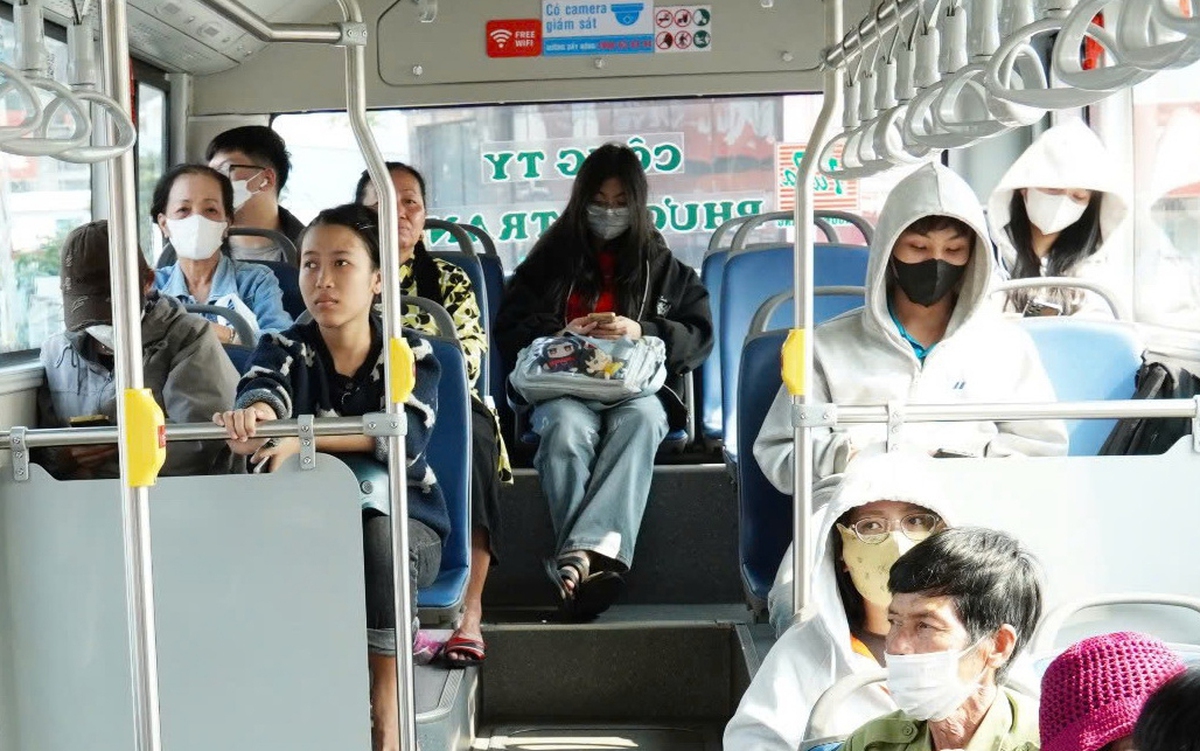 Miễn phí xe buýt: cơ hội để thay đổi thói quen giao thông