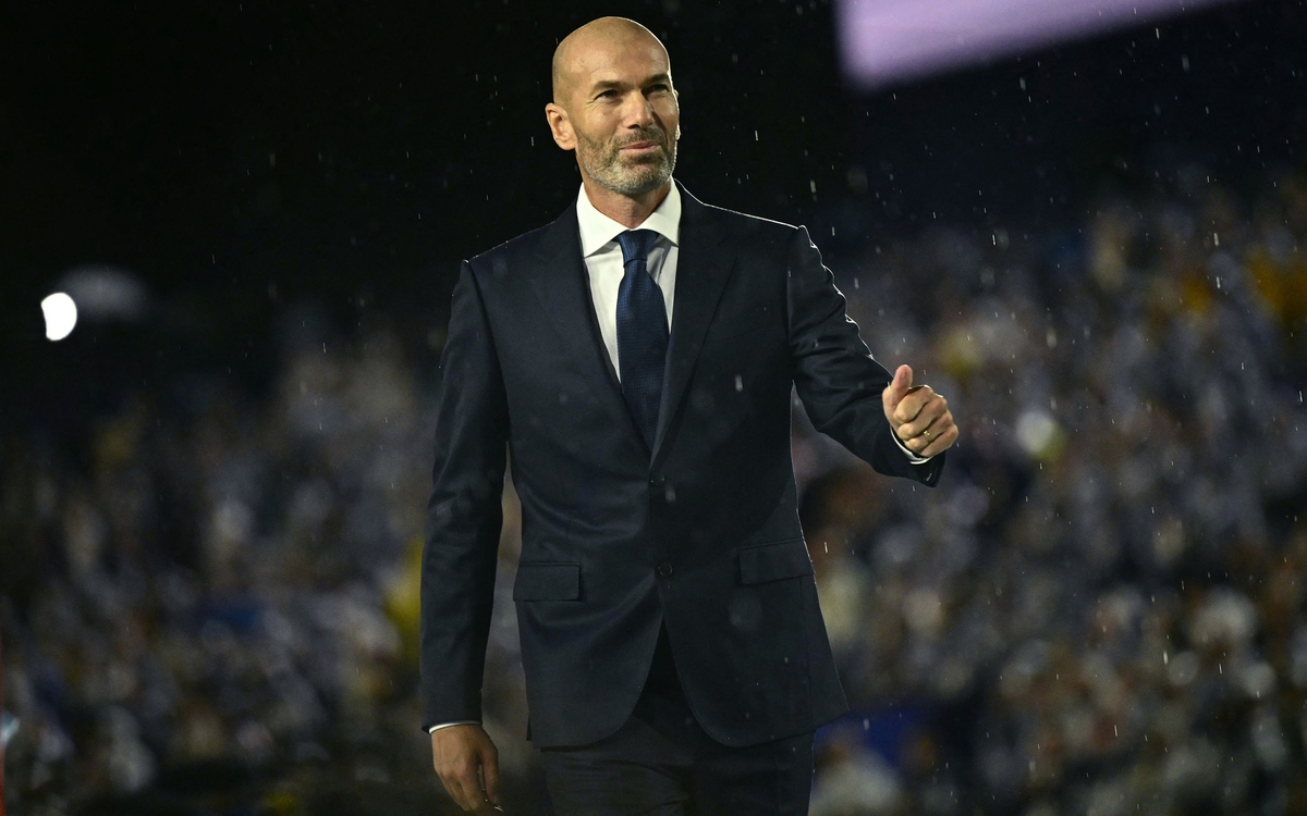 Huyền thoại Zidane đạt thỏa thuận dẫn dắt tuyển Pháp