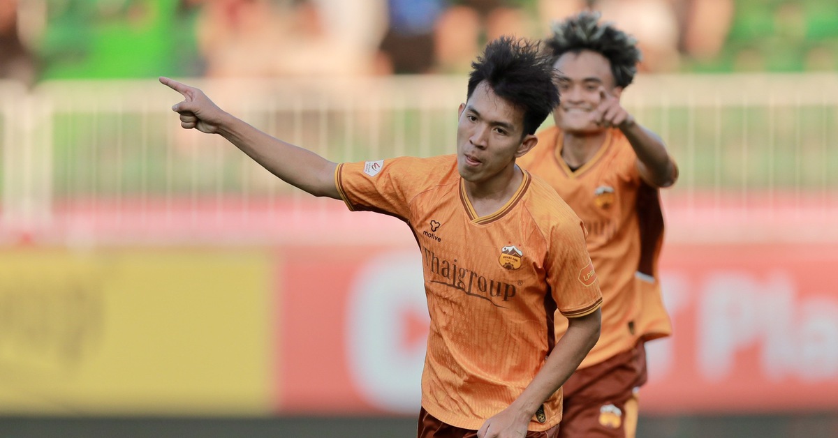 Hoàng Anh Gia Lai - Ninh Bình (hết hiệp 1) 1-0: Trung Kiên quá hay, đội khách bất lực