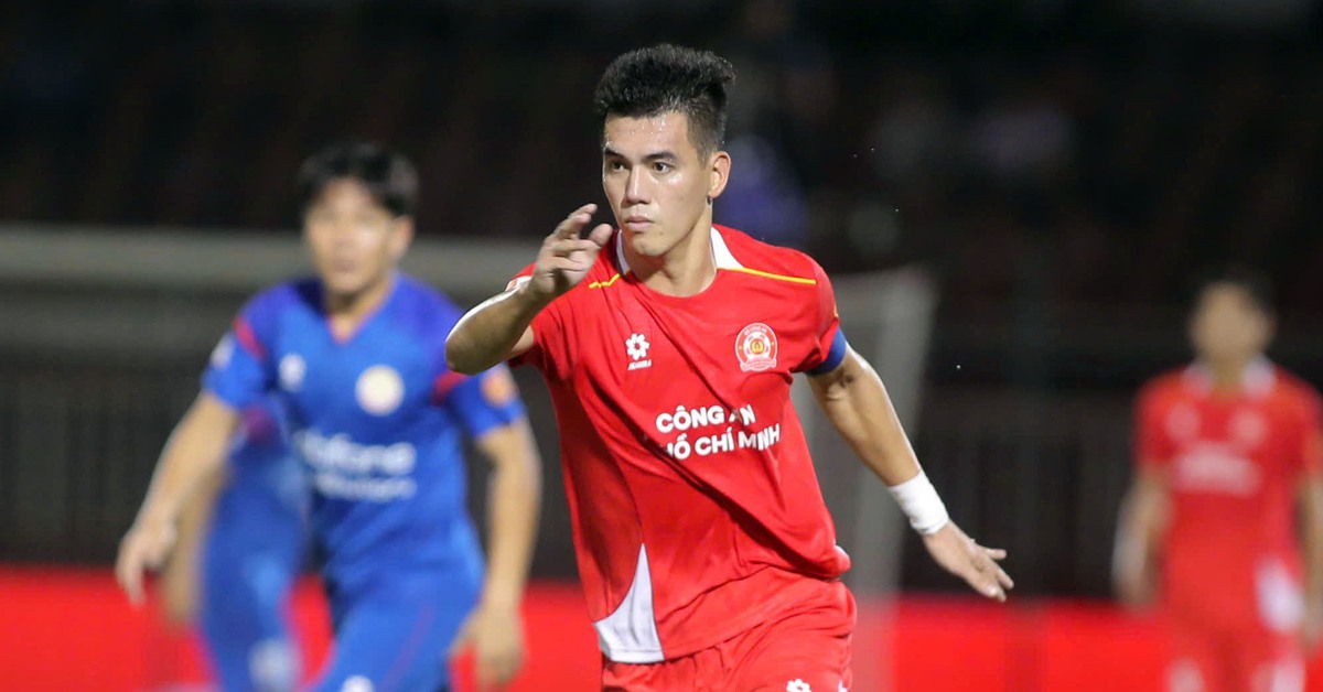 Tiến Linh 'vô duyên', CLB Công An TP.HCM thua đậm tại Thanh Hóa