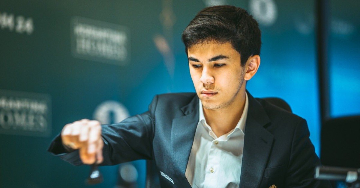 Kỳ thủ 20 tuổi Sindarov san bằng kỷ lục của Vua cờ Carlsen