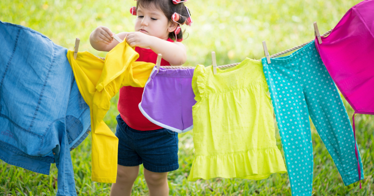 Bất ngờ: Quần áo trẻ em sặc sỡ có thể chứa chì