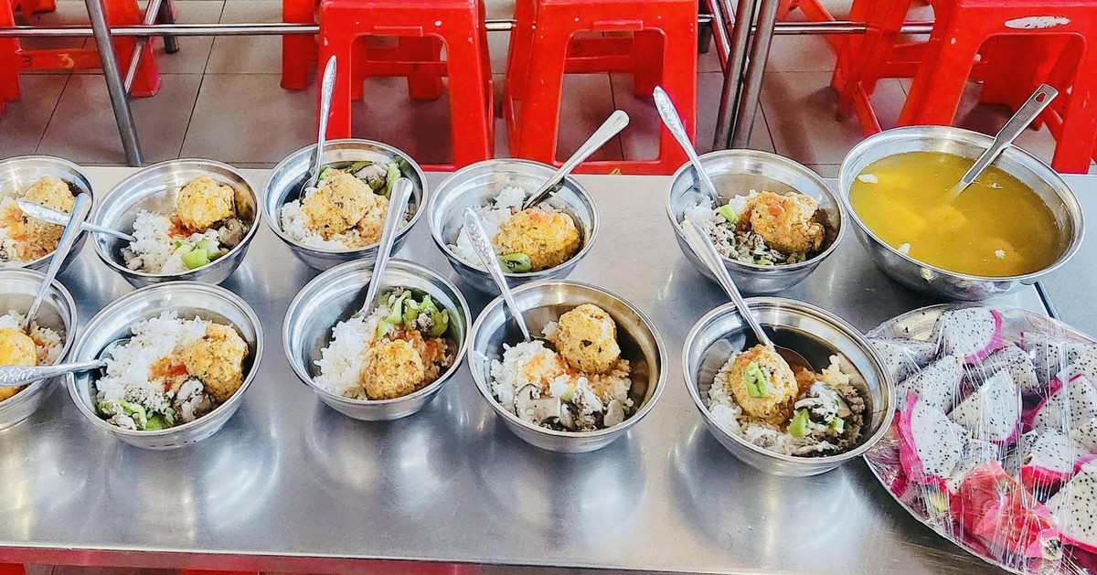TP.HCM lập các đoàn kiểm tra cơ sở cung cấp suất ăn cho trường học