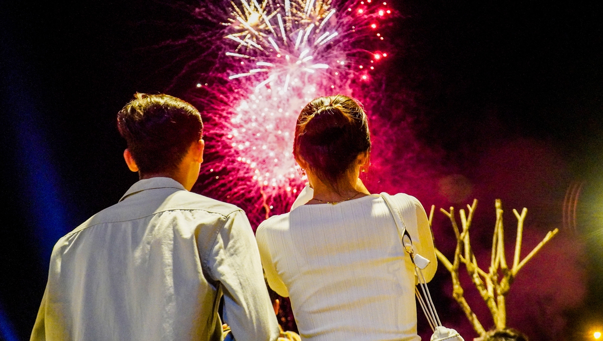 Cà Mau bắn pháo hoa khai mạc Cuộc thi gạo ngon Đồng bằng sông Cửu Long