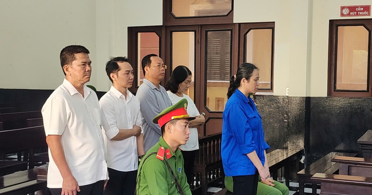Nữ kế toán của Ban Thi đua - Khen thưởng chiếm đoạt hơn 2,1 tỉ đồng, lãnh 16 năm tù