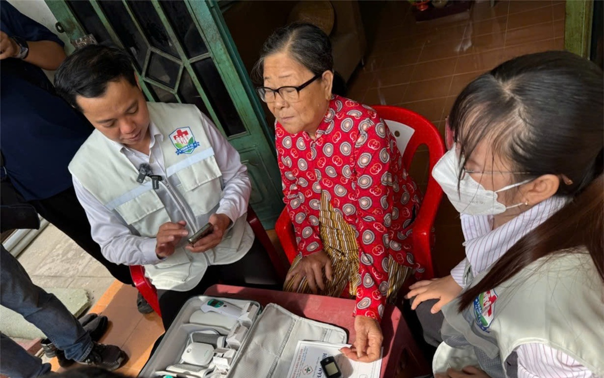 Người dân xã Hiệp Phước, Đất Đỏ và xã Bắc Tân Uyên được ‘bác sĩ gia đình’ thăm khám tại nhà