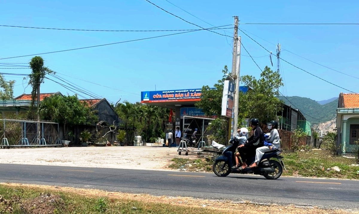 Dân kêu giá bồi thường thu hồi đất tại Tu Bông ‘quá rẻ mạt’, xã giải thích sao?