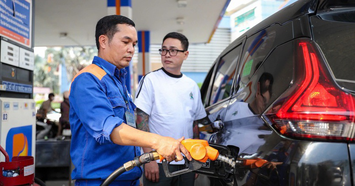 Chính thức chi 8.000 tỉ bình ổn giá xăng dầu, nguồn tiền rót vào tài khoản phong tỏa