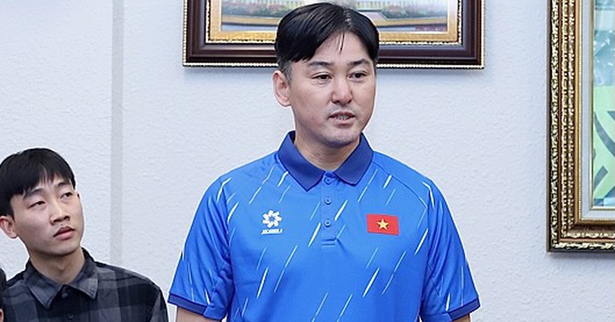 HLV Kim Sang Sik chia tay trợ lý số một ở tuyển Việt Nam