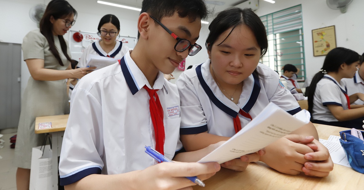 Học sinh TP.HCM đăng ký nguyện vọng lớp 10 từ 22-4