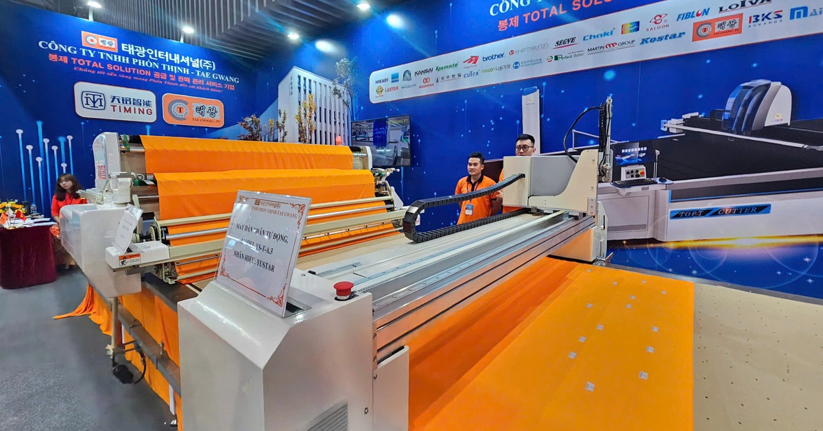 Loạt thương hiệu dệt may quốc tế đổ bộ TP.HCM, phô diễn công nghệ sản xuất mới nhất