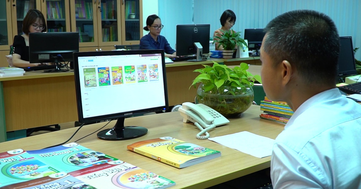 Bộ GD-ĐT: Sách giáo khoa điện tử không phụ thuộc độc quyền vào công nghệ, thiết bị riêng biệt