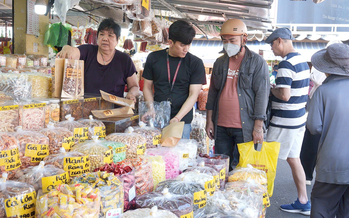 'Cấm' hộ kinh doanh có doanh thu thấp xuất hóa đơn: Hộ kinh doanh nhỏ lo gặp bất lợi