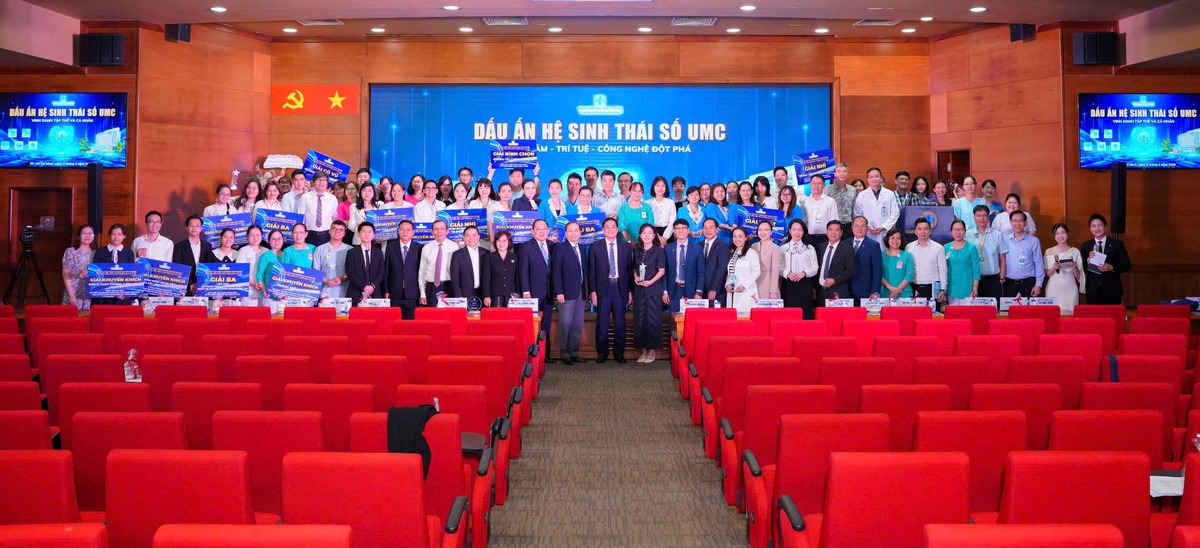 Bệnh viện Đại học Y Dược Thành phố Hồ Chí Minh ghi dấu hành trình 32 năm