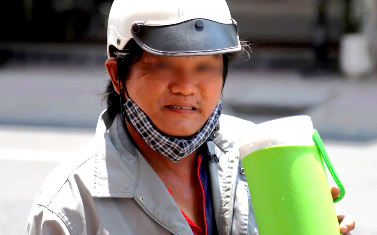 Nắng nóng cực đoan, uống nhiều nước vẫn khát: Bác sĩ lưu ý sai lầm phổ biến