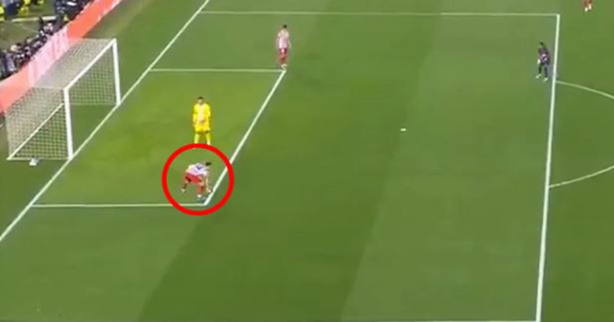 Barca khiếu nại lên UEFA, yêu cầu điều tra trọng tài ở trận thua Atletico Madrid