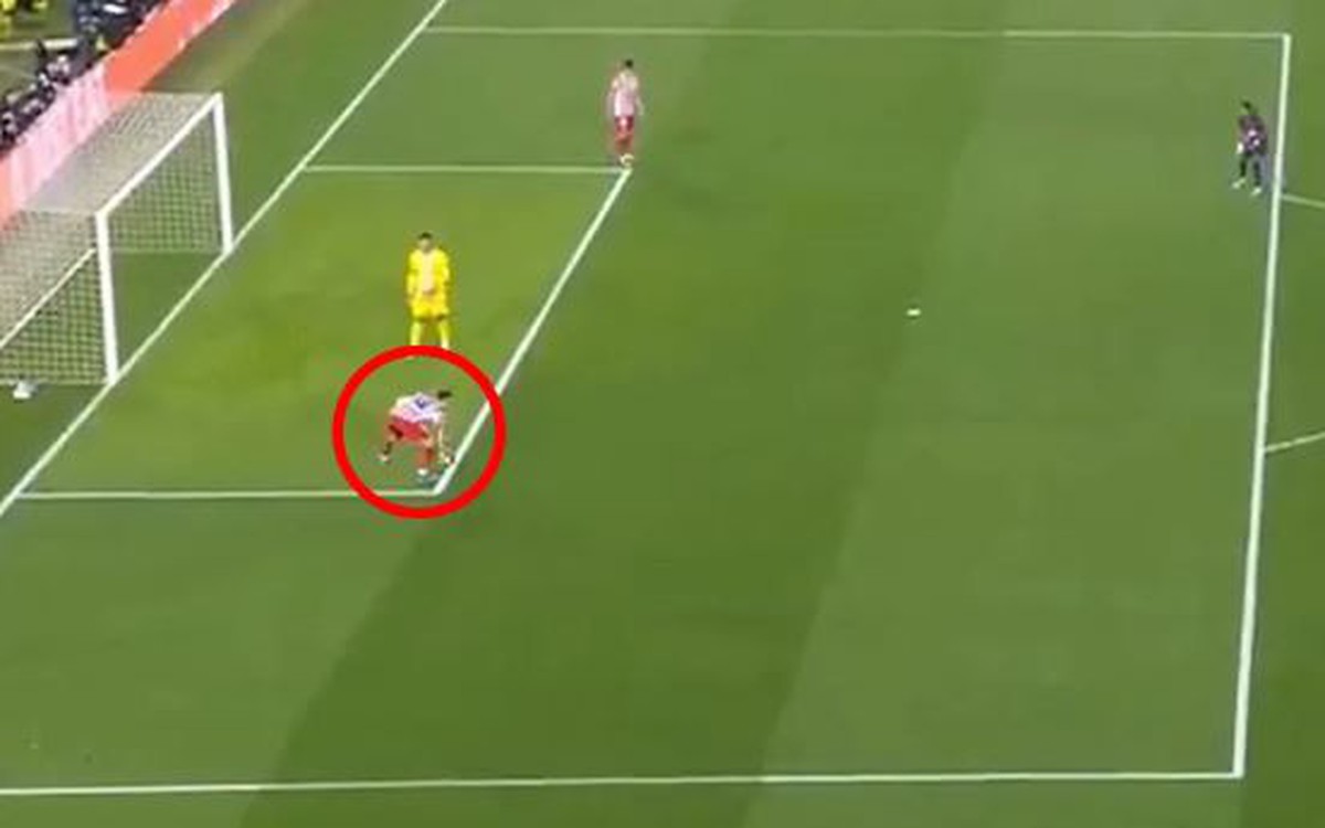 Barca khiếu nại lên UEFA, yêu cầu điều tra trọng tài ở trận thua Atletico Madrid