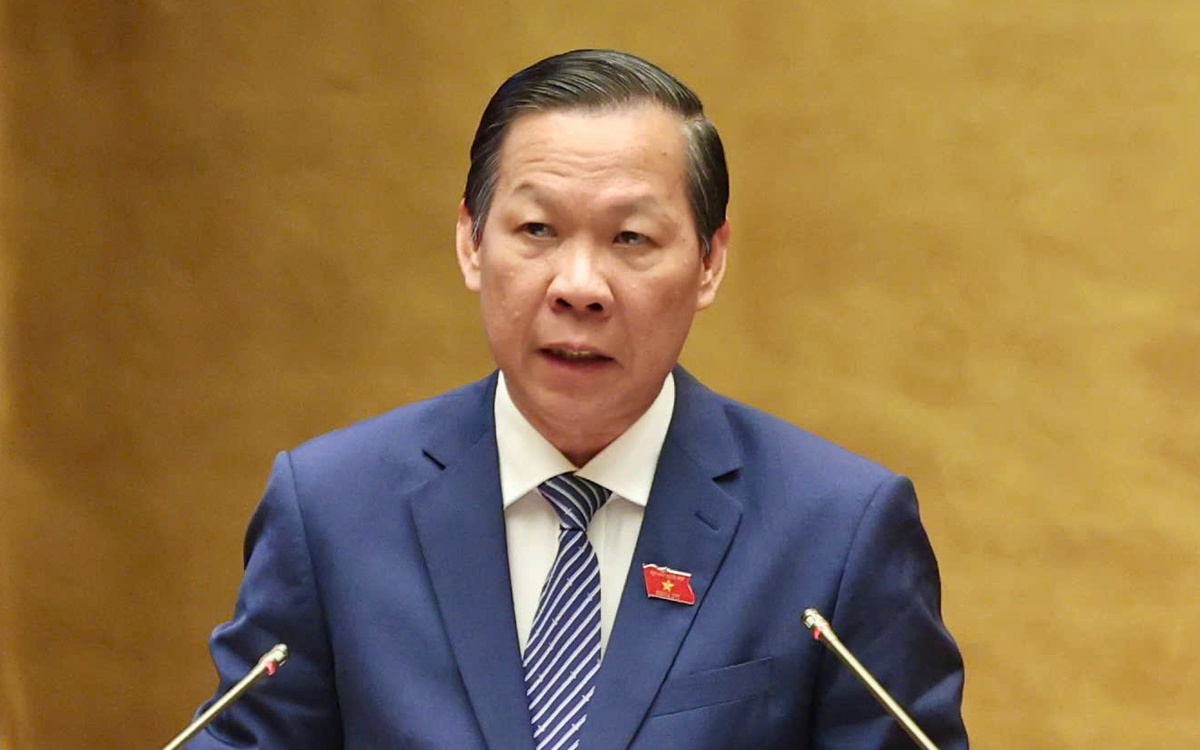 Ủy ban Kinh tế: Đầu tư công nên ưu tiên xây kho dự trữ xăng dầu, hạn chế tối đa xây trụ sở mới