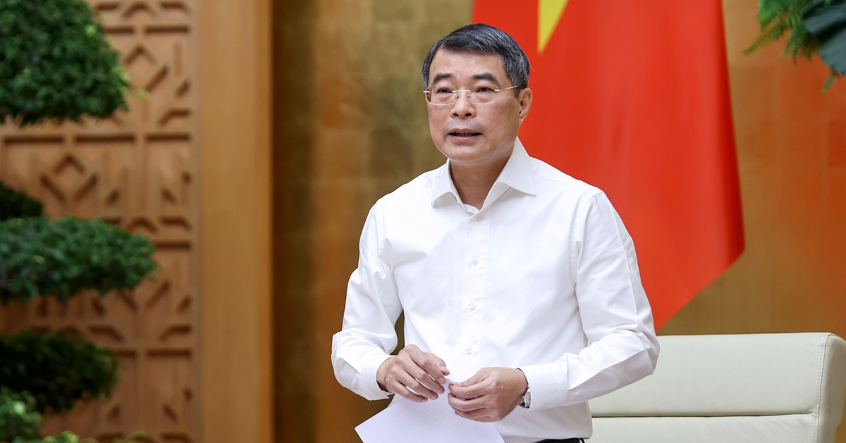 Thủ tướng Lê Minh Hưng họp phiên đầu tiên: Tập trung gỡ dự án tồn đọng, cắt giảm thủ tục
