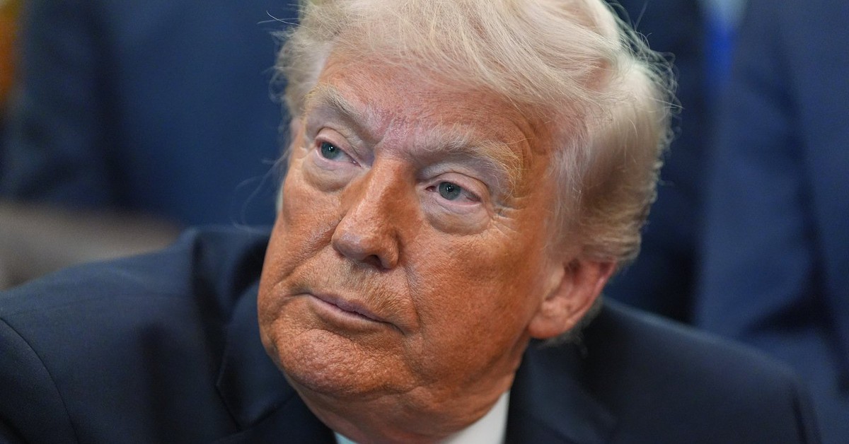Chính quyền ông Trump dùng lệnh ngừng bắn với Iran đấu deadline của Quốc hội