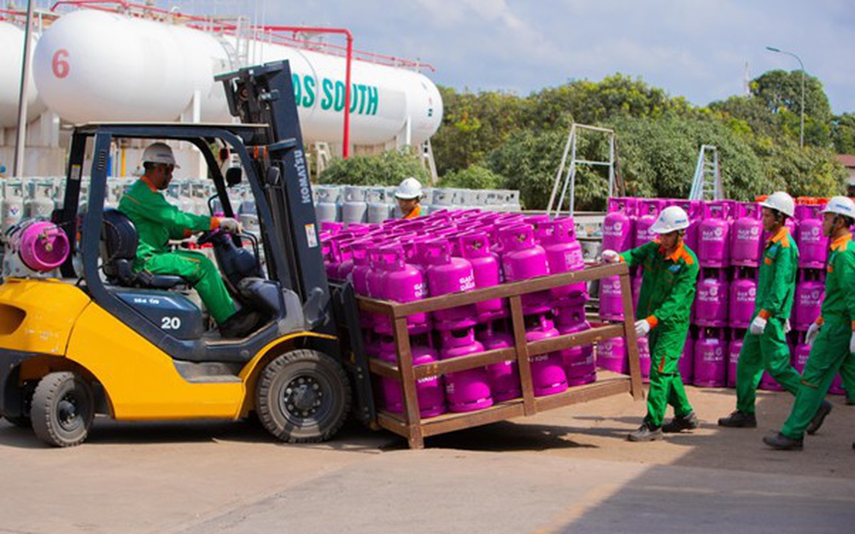 Giá gas tăng thêm hơn 100.000 đồng bình 45kg, riêng Gas Petrolimex giữ giá ổn định