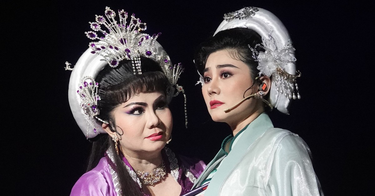 Chị em Tú Sương, Quế Trân liên tục đối đầu