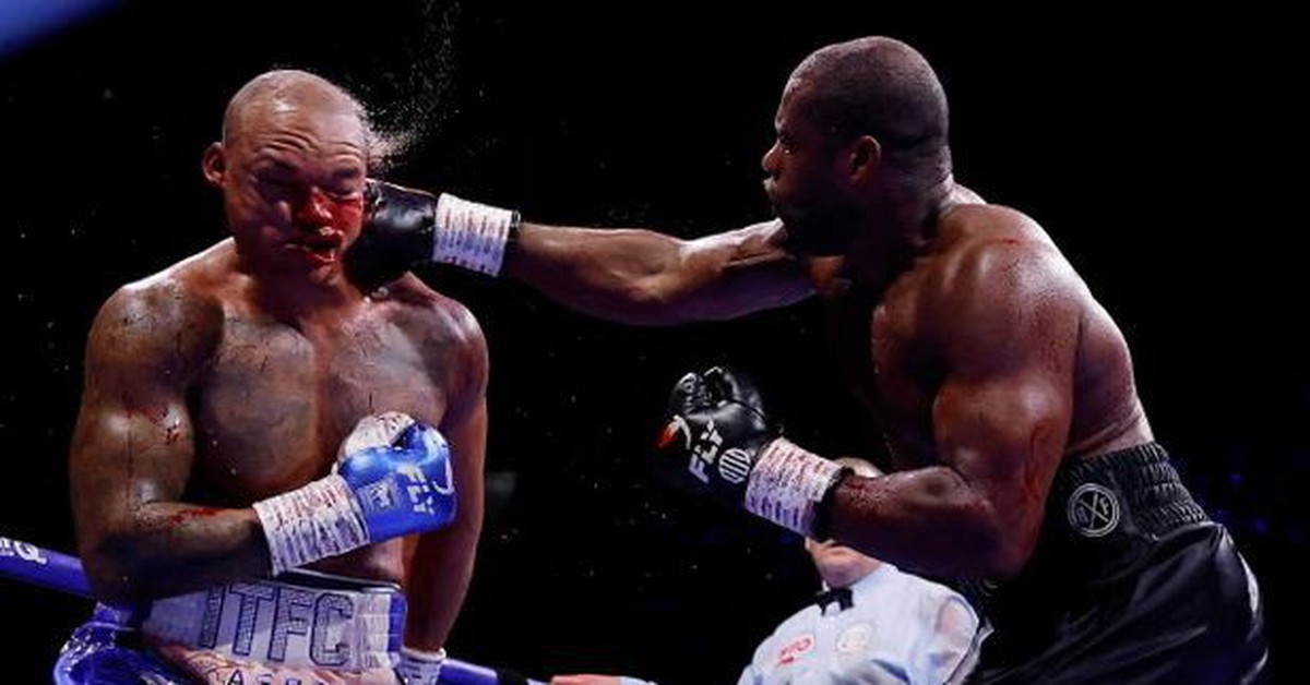 Võ sĩ Dubois giành đai hạng nặng thế giới WBO, sau 'trận đấu ngoạn mục nhất năm'