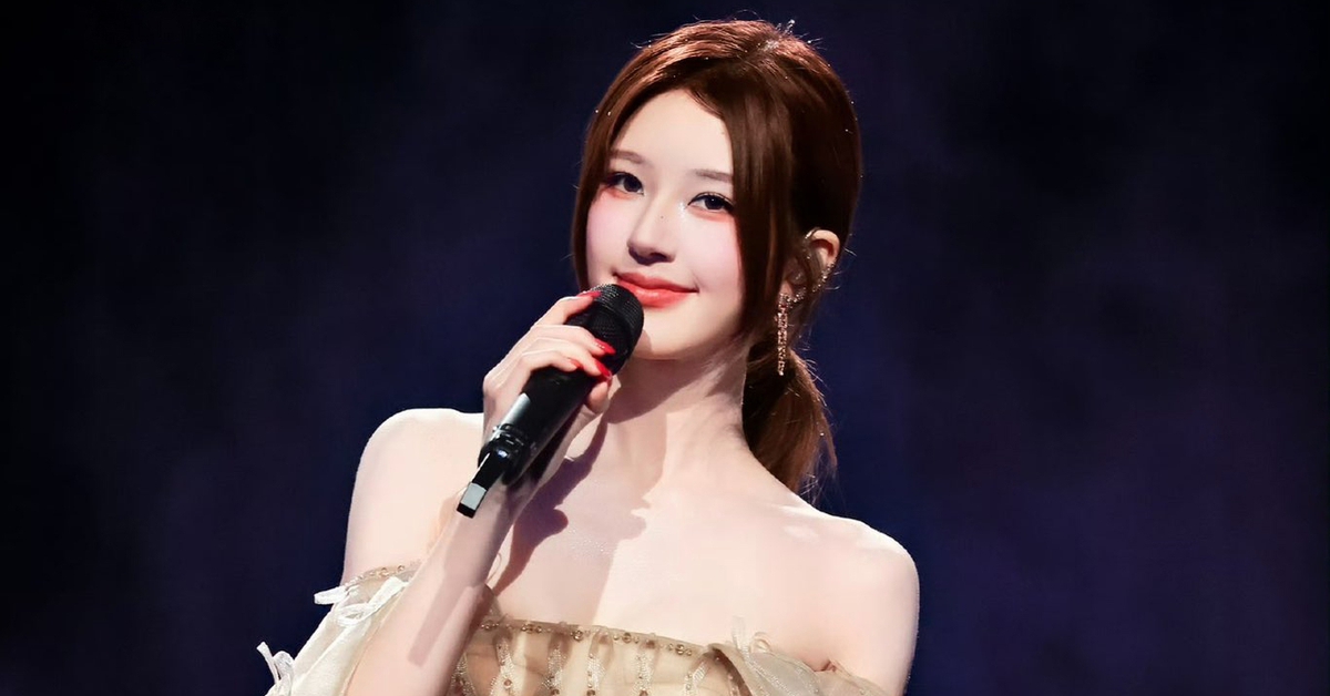 Triệu Lộ Tư diện đầm của Phan Huy trong concert cá nhân đầu tiên