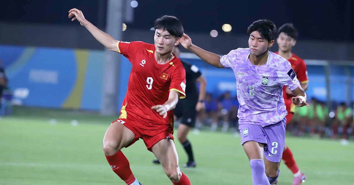 Chuyên gia Phan Anh Tú: Thể lực, tâm lý yếu khiến U17 Việt Nam sụp đổ