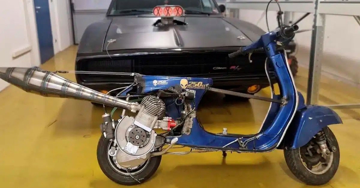 Chiếc Vespa mạnh nhất thế giới: Động cơ 407cc, hơn 100 mã lực, chạy gần 200km/h