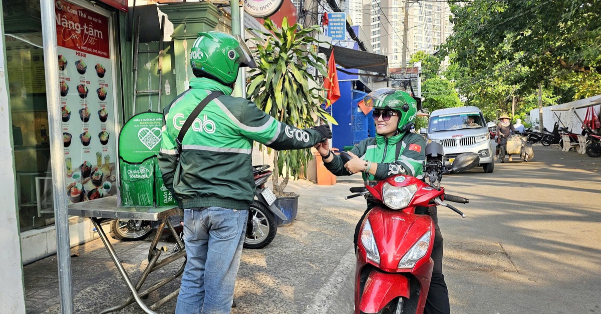 Grab mở chiến dịch 'Quán Tốt Bụng' tiếp sức bác tài mùa nóng