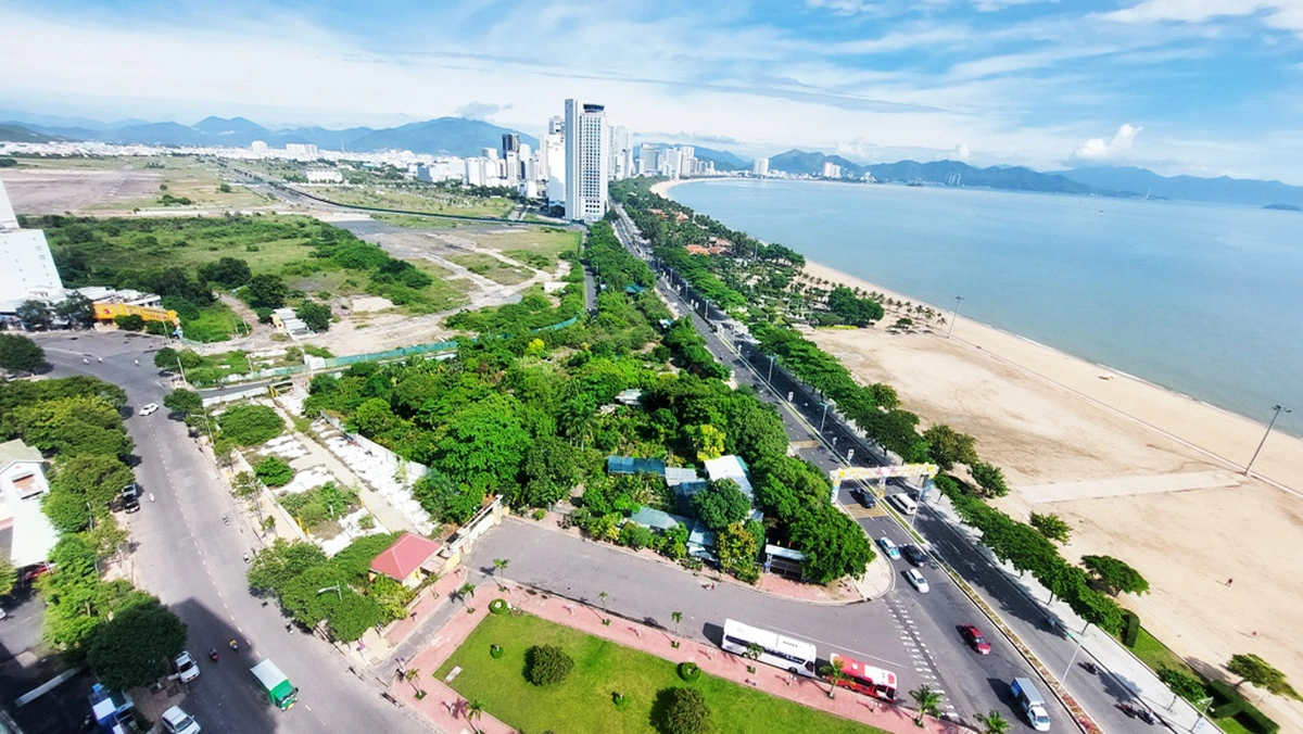 Lý do hoãn phiên tòa phúc thẩm vụ án Phúc Sơn tại sân bay Nha Trang cũ