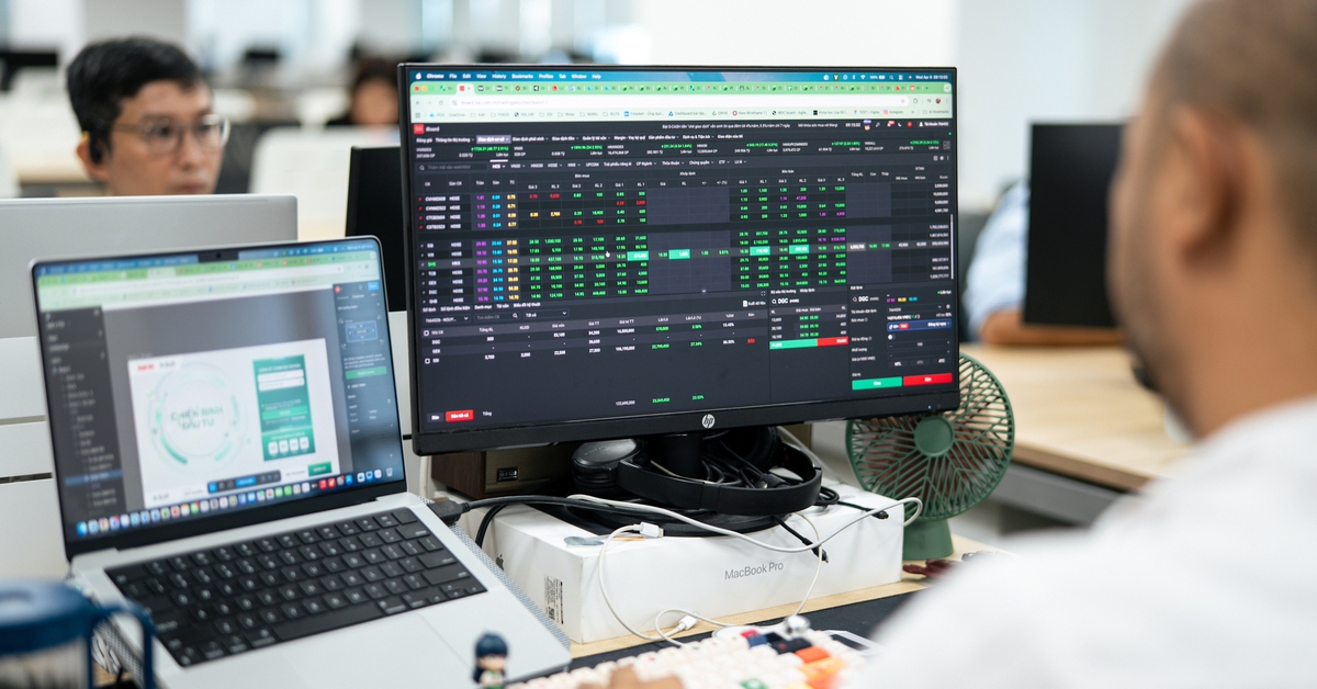 Chứng khoán 13-5: VN-Index ở vùng đỉnh, không dễ đoán bằng quy luật 'Sell in May'