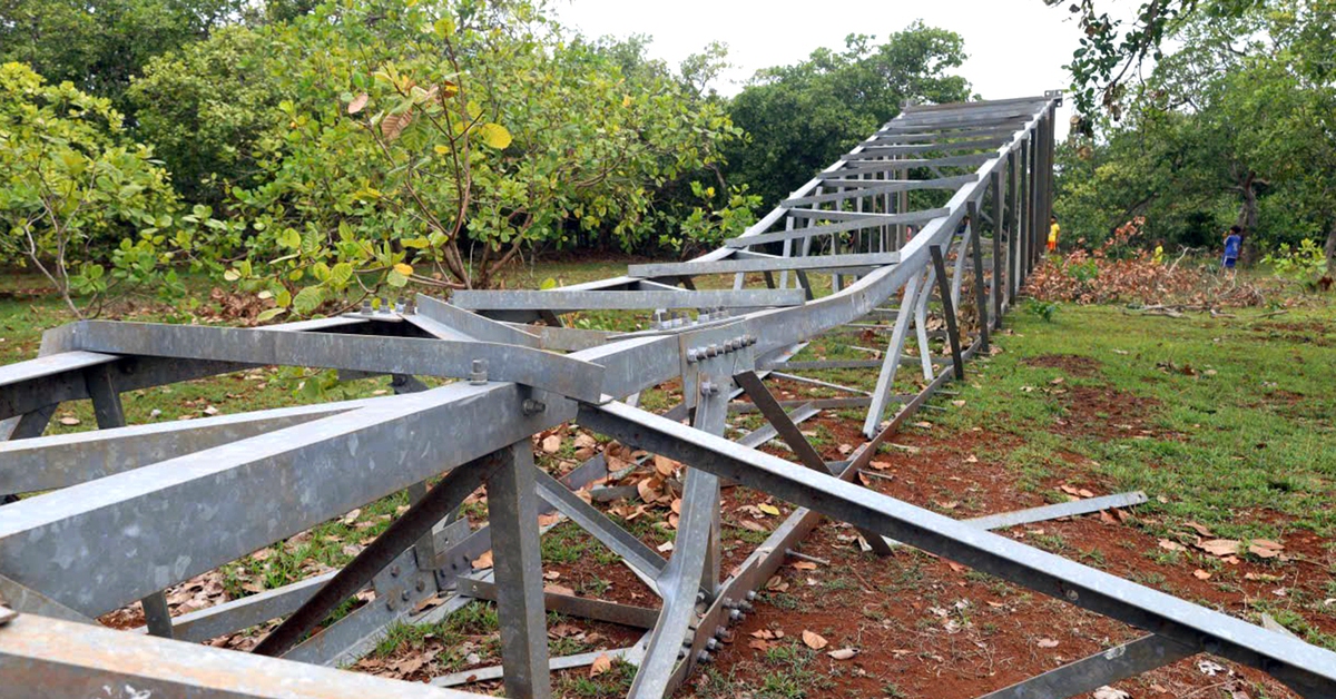 Trụ điện 110kV mất ốc chân đế, người dân thấp thỏm trước mùa mưa bão