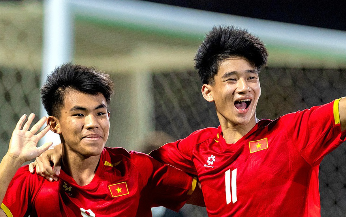Xem những bàn thắng vàng mang về tấm vé World Cup cho U17 Việt Nam