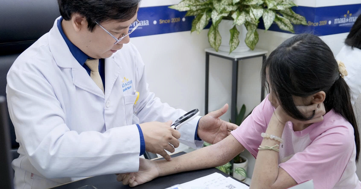 Nhiều người viêm da, mẩn ngứa khi đi bơi: Bác sĩ chỉ cách phòng tránh
