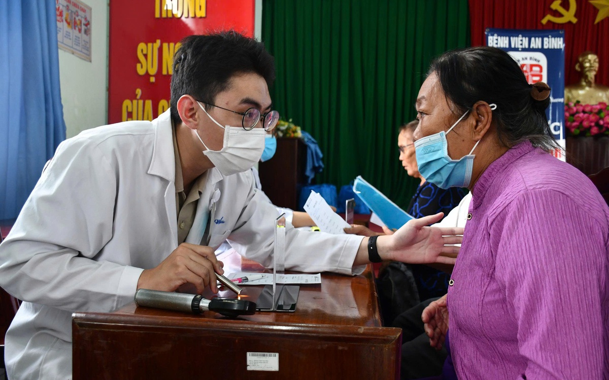 Ưu tiên khám sức khỏe định kỳ miễn phí cho người chưa có BHYT, dự kiến 350.000 đồng/lượt