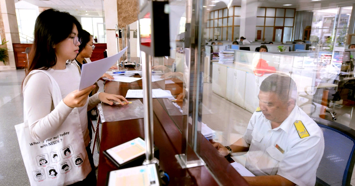Thứ trưởng Bộ Tài chính thông tin về chính sách thuế mới với hộ kinh doanh