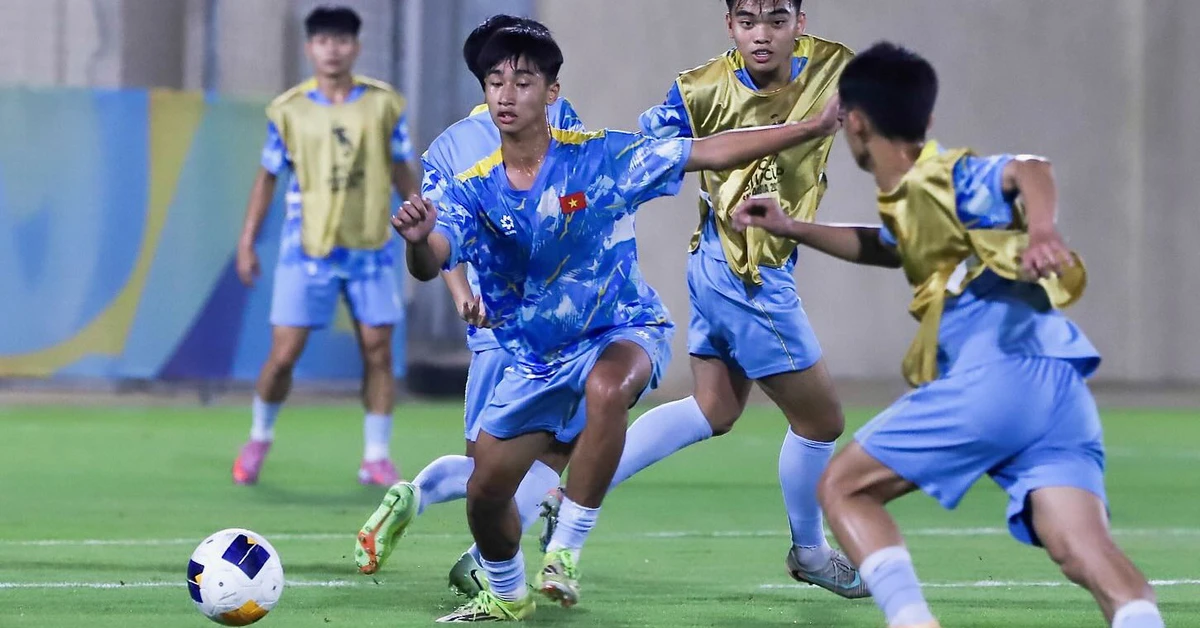 U17 Việt Nam - U17 UAE: Thắng để đi World Cup