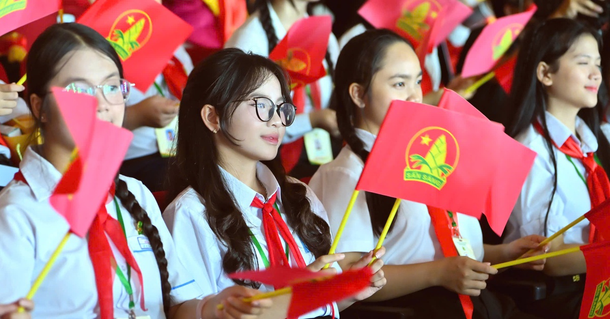 Phó thủ tướng chỉ đạo quan tâm, bảo vệ trẻ em trên môi trường mạng